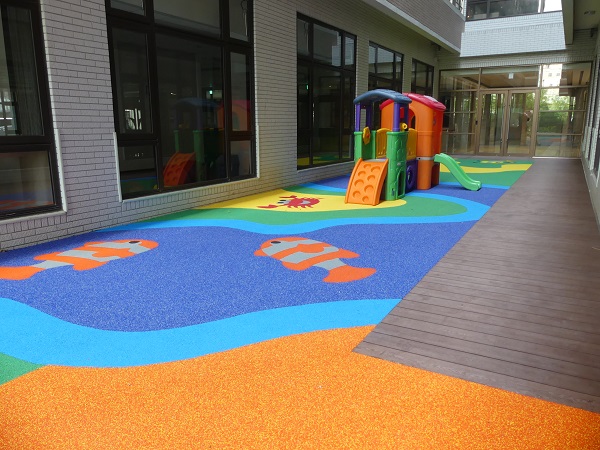 私立清福幼兒園-戶外遊樂場。   圖：新北市勞工局提供