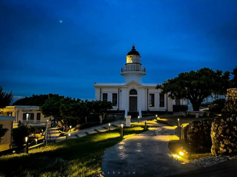 旗津燈塔不分晝夜的美麗海景。   圖：高雄市觀光局/提供