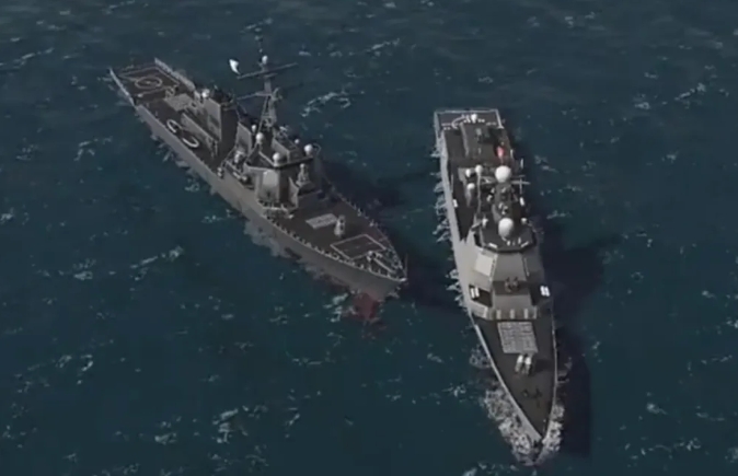 解放軍艦蘇州號6月3日在台海「鬼切」，差點與美國軍艦鍾雲號相撞。(模擬圖) 圖 : 翻攝自騰訊網