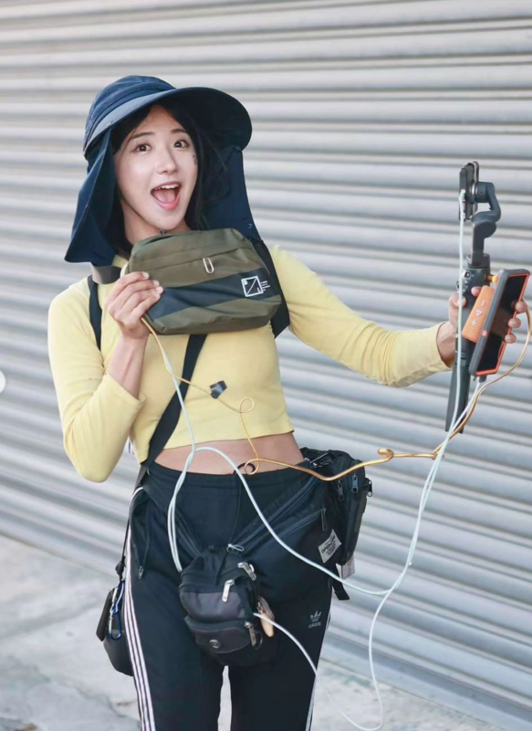 南韓知名實況主「企鵝妹」，4月來台展開「徒步環島」的活動。   圖：翻攝自IG＠yyj0728