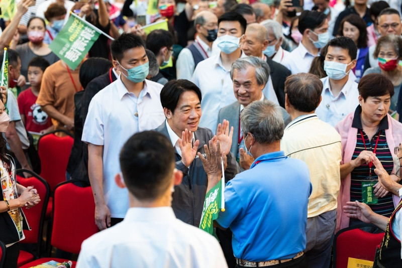 民主進步黨主席暨總統參選人賴清德今（17）日下午出席「花蓮縣信賴台灣之友會成立大會」。   圖：民進黨提供