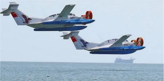 有陸媒指，新型水上飛船「翔洲 1 號」地效翼船，近日於台海首度亮相。   圖：翻攝自陸媒《騰訊新聞》