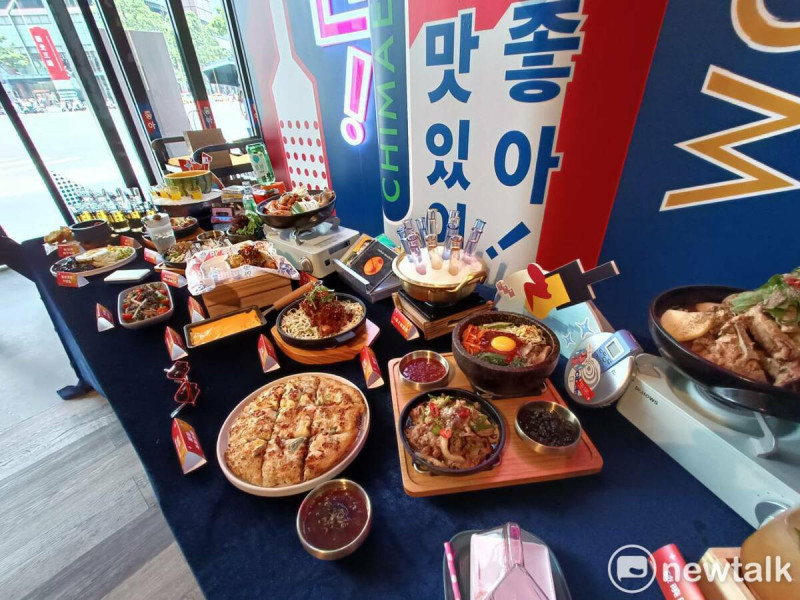 韓料初瓦台中旗艦店搶進七期。   唐復年/攝