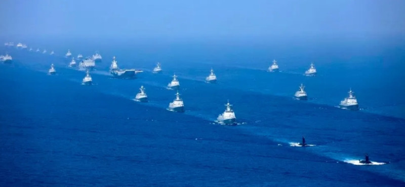 中國航母山東號與護衛艦隊。(資料照片)   圖：擷取自中國軍事專欄「王亞男航空說」