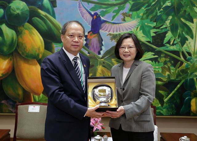 蔡英文總統今（22）日上午接見「泰國台灣會館回國訪問團」。   圖：總統府提供