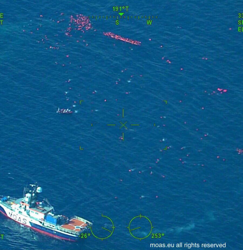 地中海再傳難民落海事件，歐洲各國船隻紛紛前往救援。   圖：翻攝聯合國難民署推特