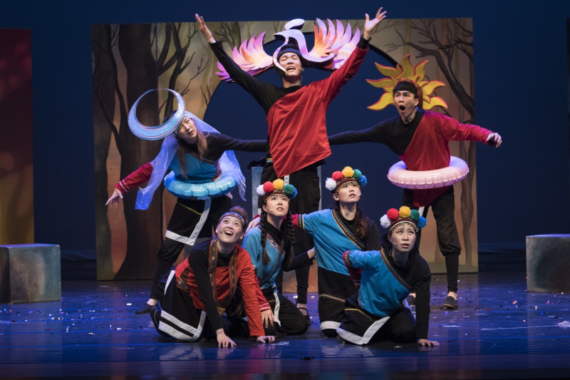 「2017桃園藝術巡演」即將在5月底正式展開，首場由以兒童戲劇見長的大開劇團演出《好久茶的祕密1~日月潭傳奇》。   圖：桃園市政府提供