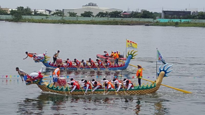 屏東龍舟比賽將在東港溪登場。   圖：東港鎮公所