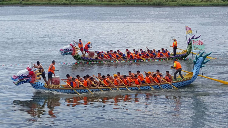 每年龍舟賽，是東港端午節的重要慶典。   圖：東港鎮公所