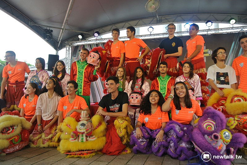 2017A+創意季開幕由外籍學生表演舞獅。   圖：唐復年/攝