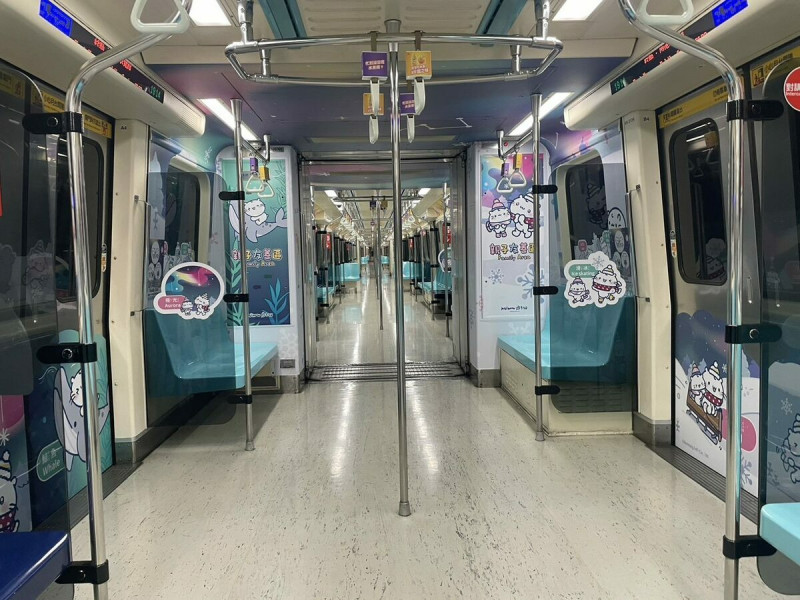 親子彩繪列車內部。   圖：翻攝自台北大眾捷運股份有限公司官網