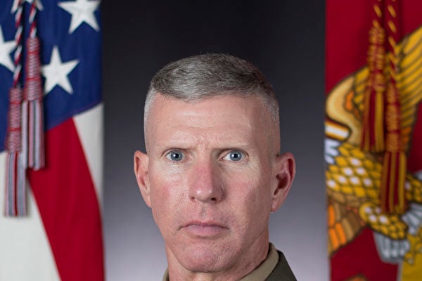 美國海軍陸戰隊司令大衛‧伯傑上將10日退休，拜登政府提名的副司令埃里克‧史密斯尚未獲參院同意任命，成一世紀以來「首位」代理司令。   圖：翻攝Marine Corps