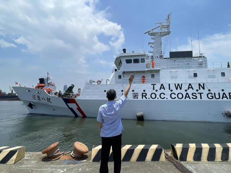 海巡署艦隊分署直屬船隊巡護八號出航。   圖：海巡署艦隊分署提供