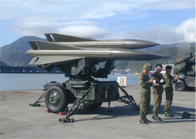 美國有意回購台灣退役的美製「鷹式」防空導彈，援助給烏克蘭以增強其防空實力。   圖：翻攝自環球網