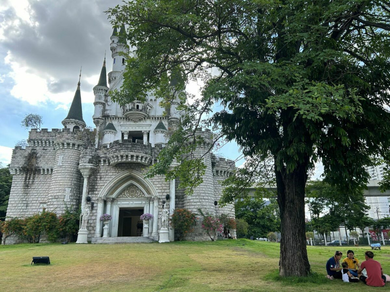 歐洲深度旅遊行程引發糾紛。   圖：昀峰旅遊提供