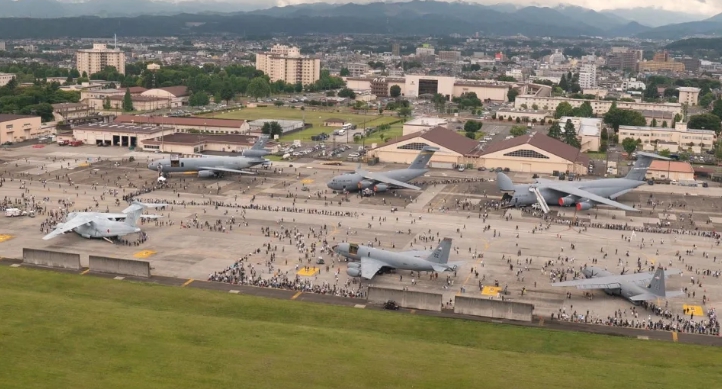 駐日美軍橫田基地開放給日本民眾參觀。   圖 : 翻攝自橫田基地推特