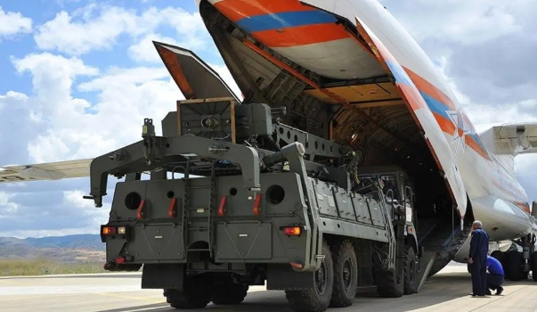 俄國賣S-400導彈系統給土耳其。   圖 : 翻攝自鋒芒FM