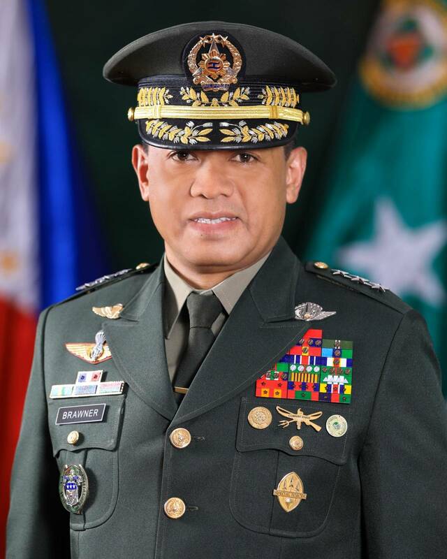 菲律賓武裝部隊參謀總長布勞納上將（Romeo Brawner）表示，有人想在菲國發動政變。   圖 : 翻攝自菲律賓國防部