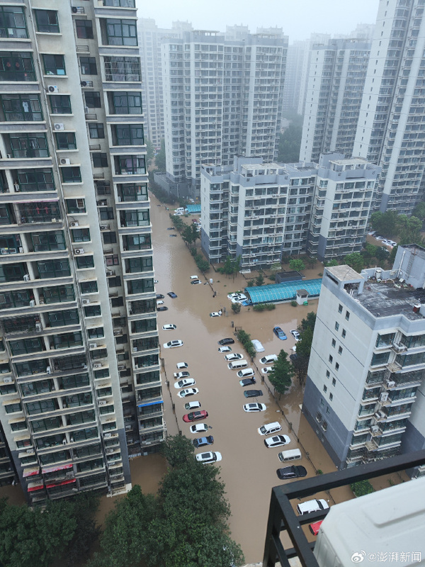 北京西南部的涿州市已淪為重災區。   圖：翻攝澎湃新聞