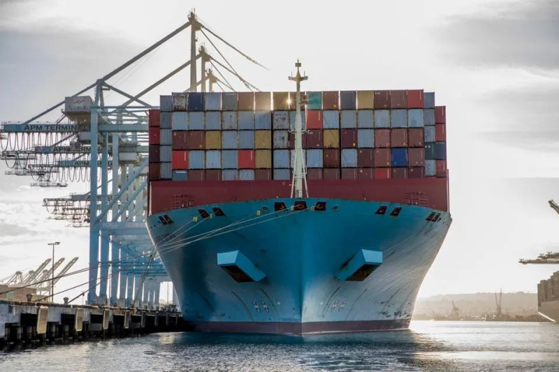 由於美國加徵中國製造的港口起重機的稅後，美國港口總計會增加超過 1.3 億美元的額外成本。   圖 : 翻攝自新浪網