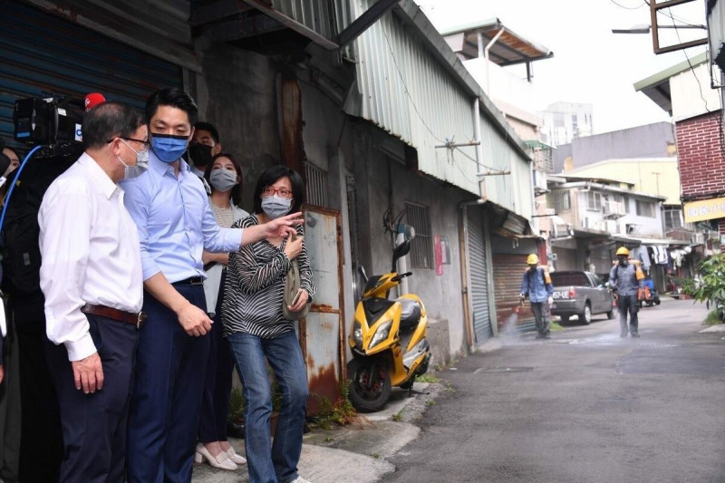 針對9日台北市發生第一起本土登革熱案例，台北市長蔣萬安今（10）日上午前往大同區視察登革熱防治工作。   圖：取自台北市政府官網