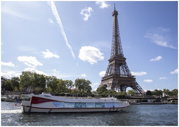 法國著名觀光景點艾菲爾鐵塔，今天傳出炸彈威脅，經搜查後確認是虛驚一場。   圖片來源/Getty Images