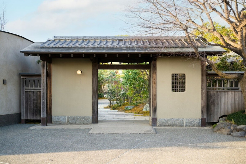 「Auberge TOKITO」繼承了料理老店的部分建築與庭園，簡樸素雅。   圖：東京觀光事務所台灣辦事處／提供