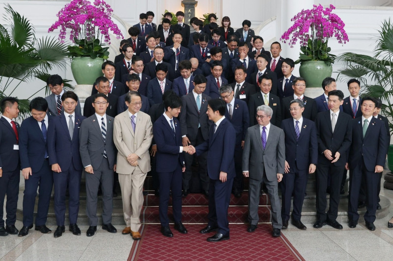 副總統賴清德21日上午接見日本「自民黨青年局海外研修團」。   圖：總統府提供