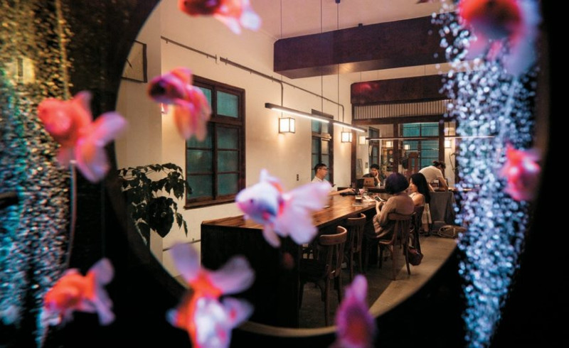 「玉虫画室」金魚缸帶來濃厚日式氛圍。   圖：翻攝自台北市政府觀光傳播局官網