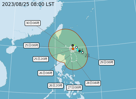 「蘇拉」今上午在鵝鑾鼻東南方約400多公里海面上，目前為輕颱，預計明日將增強為中颱。   圖：取自中央氣象局