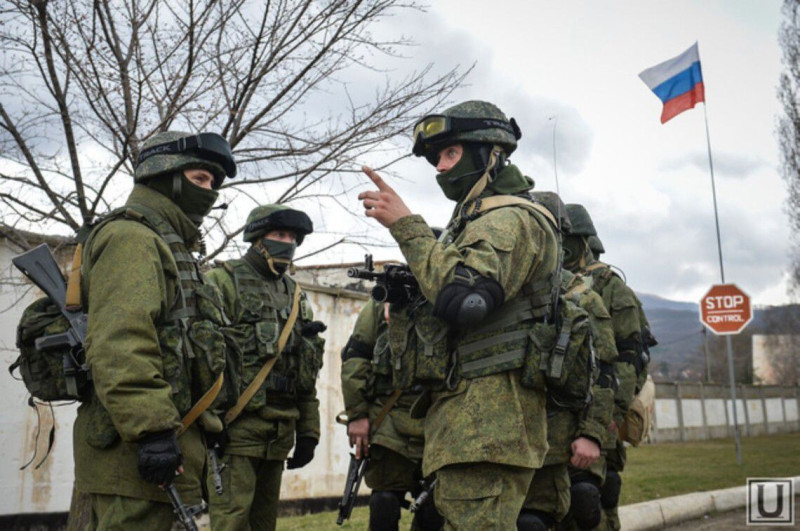 派駐在赫爾松地區的俄軍士兵。   圖：擷取自推特@DenesTorteli