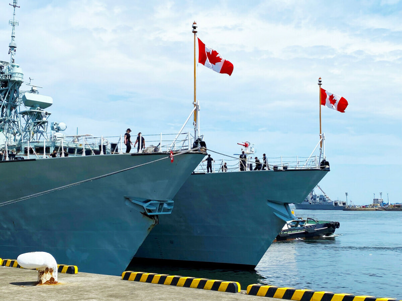 近期中國海軍艦艇，與加拿大「渥太華」號護衛艦發生嚴重衝突。圖為渥太華號。   圖：加拿大駐日使館X@CanEmbJapan