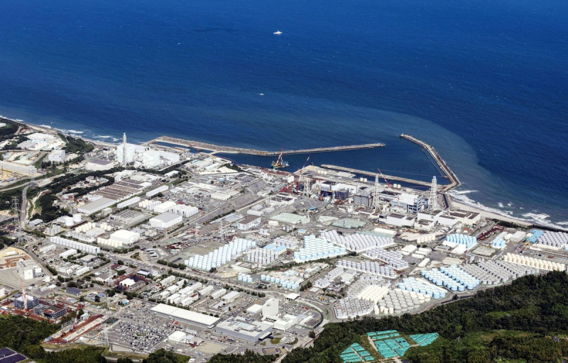 日本福島第一核電廠的含氚核處理水從8月24日起排放入海。   圖：達志影像/路透社