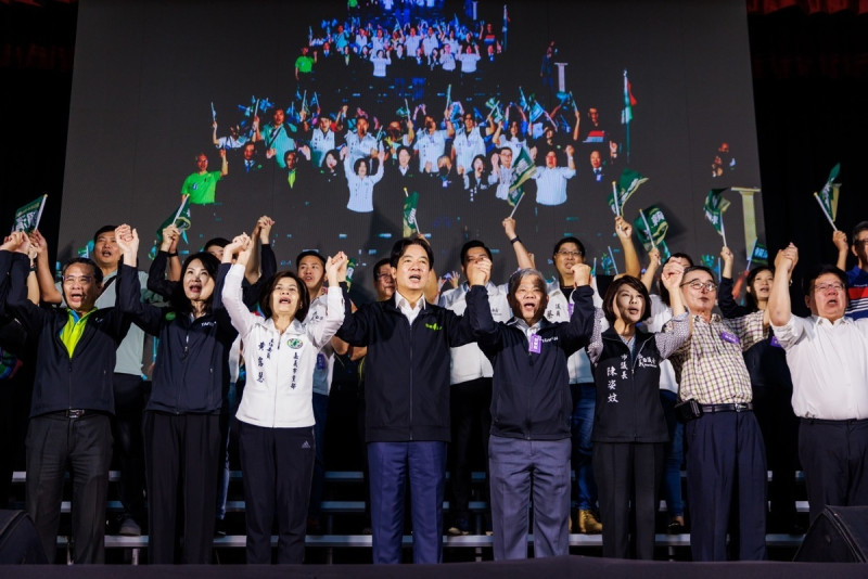 民進黨總統參選人賴清德今出席「嘉義市信賴台灣後援會成立大會」。   圖：賴清德競選辦公室 / 提供