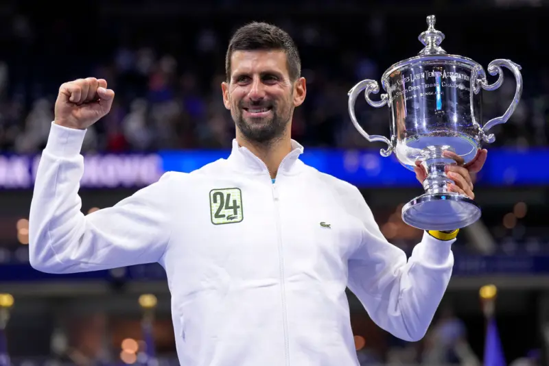 Novak Djokovic在美網法拉盛公園以6:3、7:6（5）、6:3戰勝俄羅斯好手Daniil Medvedev，拿下男單冠軍。   圖／美聯社／達志影像