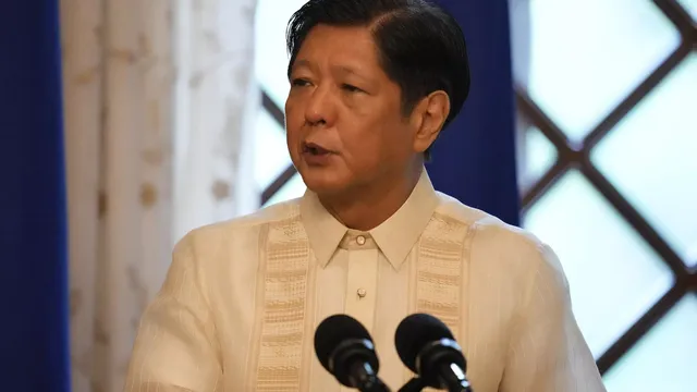 菲律賓總統馬可仕。   圖：翻攝自騰訊網／《立馬觀花》