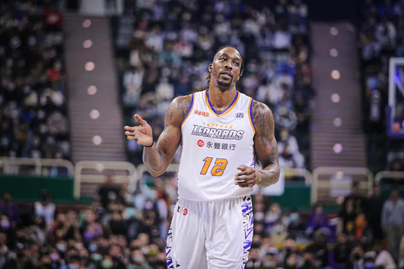 「魔獸」霍華德（Dwight Howard）喊話美國夢幻隊，不然要代表台灣出征，而過去也有消息傳出他想成為「新台灣人」。   圖/資料照