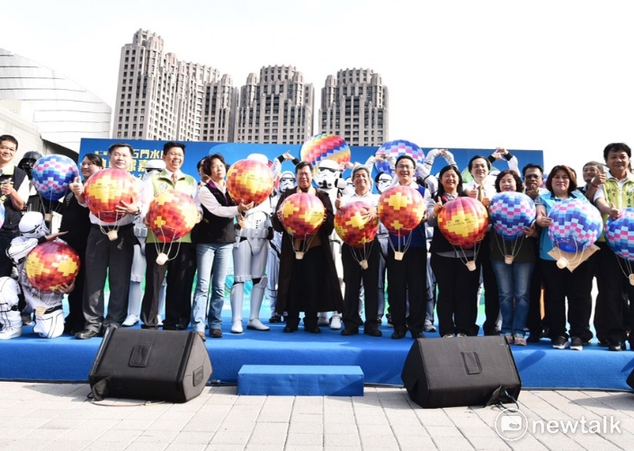 桃園石門水庫熱氣球嘉年華將於6月17日開幕。   圖：桃園市政府/提供