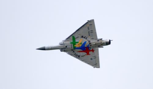 空軍向法國採購的首批6架幻象2000-5型戰機，於西元
1997年6月2日於在空軍新竹基地舉行交機典禮，空軍
499聯隊於20年後特別為幻象戰機進行紀念彩繪，並選
在2017年6月2日亮相。   圖：中央社
