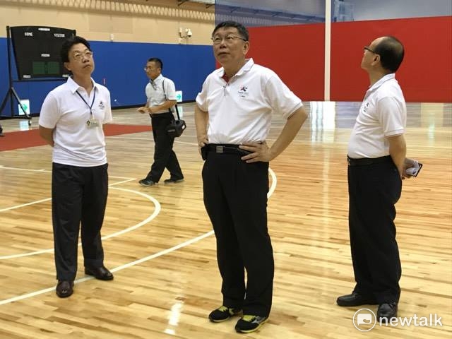 台北市長柯文哲今（8）日視察和平籃球館。   圖：周煊惠／攝