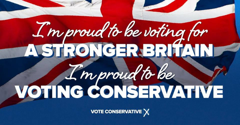 英國國會大選結束，根據出口民調顯示，執政的保守黨選前催票，仍無法阻止席次大幅滑落。   圖：翻攝梅伊臉書