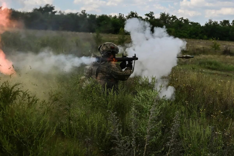 烏軍將領塔爾納夫斯基保證無論前方戰事有多艱難，烏軍仍會持續向前挺進。   圖：翻攝自X／@ZelenskyyUa