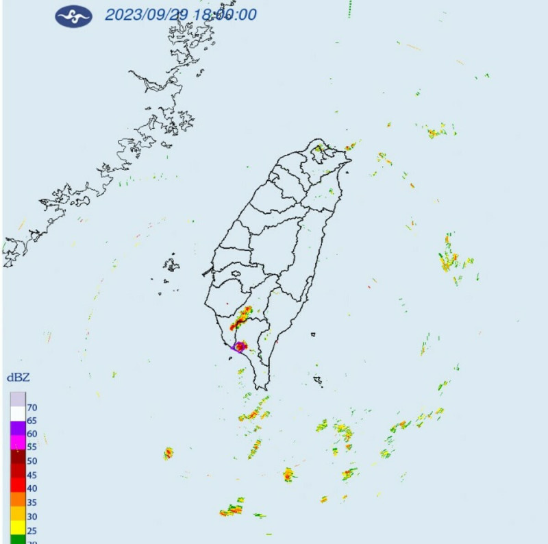 今日氣象署對高雄市、屏東縣發布大雷雨即時訊息。   圖：取自中央氣象署