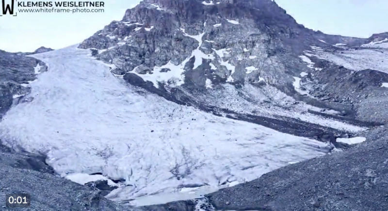 隨著暖化加劇引發的氣候變遷，全球冰川正以驚人的速度溶解。除了位於奧地利的賈姆塔弗納冰川將在幾年內消失，到了 2050 年底，奧地利境內將不再坐擁任何冰川。   圖：擷取自「X」@Kweisleitner