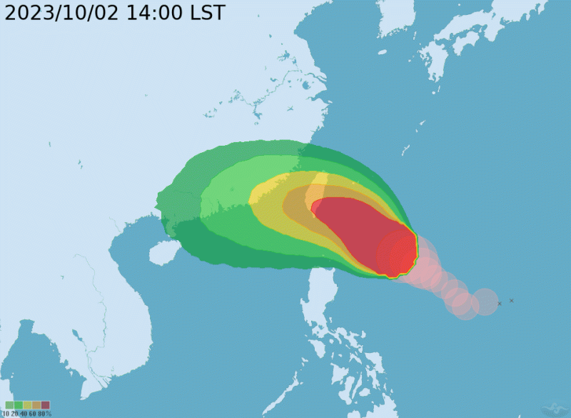 今(2)日中度颱風小犬路徑再往北修，中央氣象署預估中心在台東、恆春半島登陸的機會又提高，最快深夜就會發布海上颱風警報。   圖：翻攝自中央氣象署官網