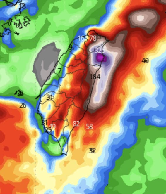氣象專家賈新興提醒，明晚起連3天留意異常降雨，北台灣也會有感降溫。   圖：翻攝自氣象專家賈新興臉書