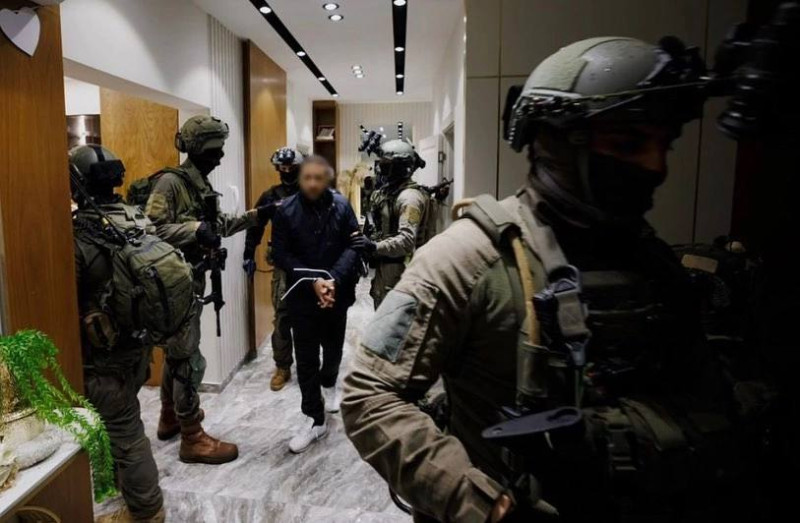 哈馬斯海軍部隊南部師副司令穆罕默德·阿布·加利（Muhammad Abu Ghali）遭以色列軍方抓獲。   圖:翻攝自@markito0171 X 