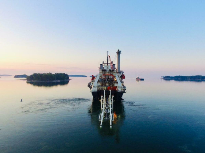 連接芬蘭和愛沙尼亞的一條天然氣管線和電信纜線於 8 日毀損。芬蘭國家調查局稱，對事件的調查目前集中在一艘中國貨櫃船上。   圖：擷自歐盟官網