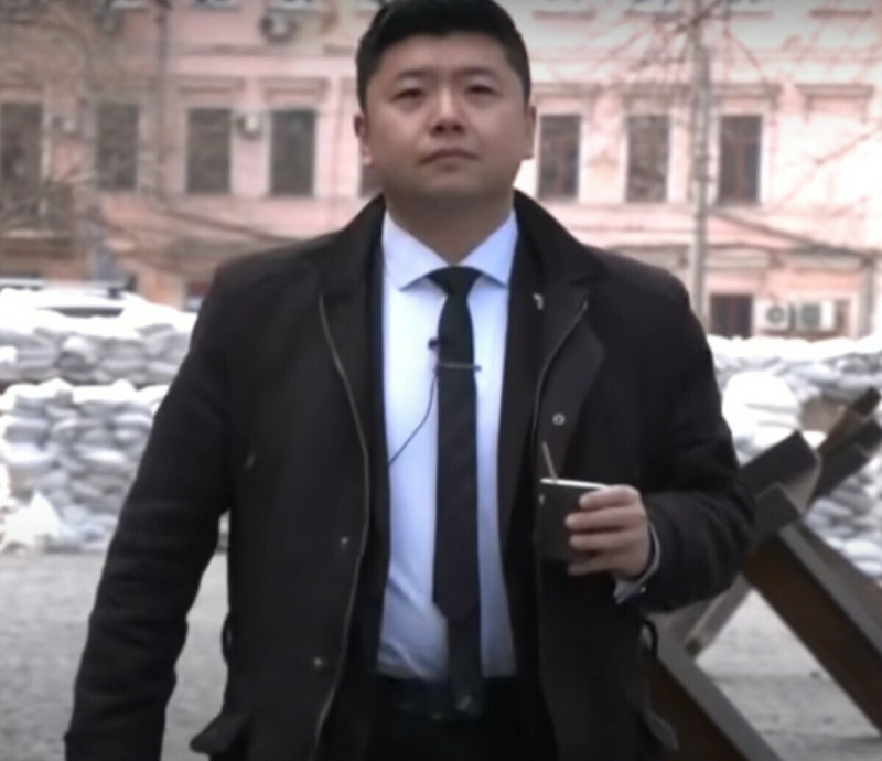 中國籍電腦工程師王吉賢因洩漏烏克蘭軍事機密，被法院判刑5年、緩刑1年。   圖：翻攝自我是王吉賢 Youtube 