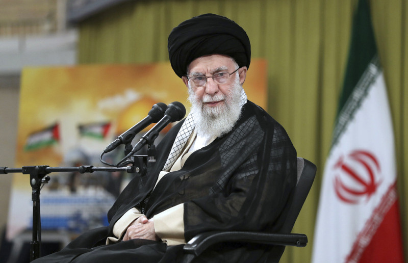 伊朗最高領袖哈阿里·何梅尼（Ali Khamenei）對以色列進行報復。   圖 : 達志影像/美聯社